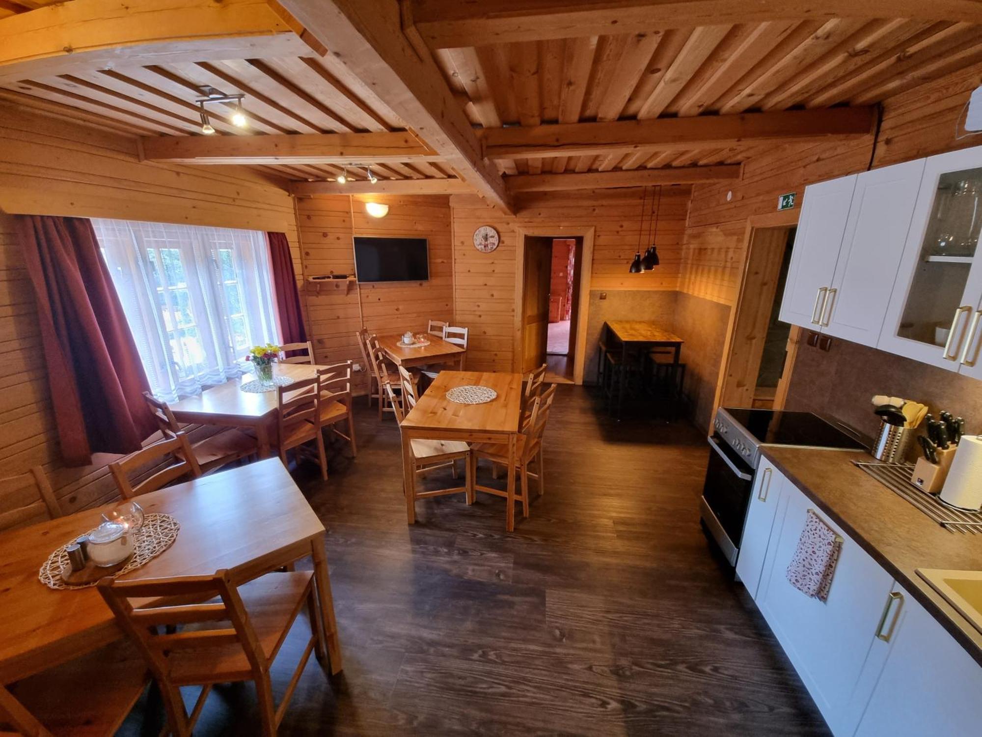 Apartmany Kubinska Hola 돌니 쿠빈 외부 사진